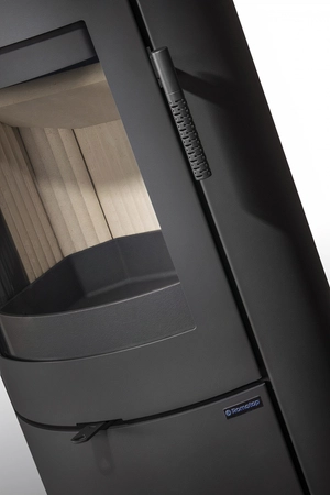 Piec kominkowy akumulacyjny Romotop LUGO N 03 AKUM metal